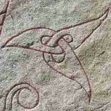 Dal punto di vista della matematica pu&ograve; considerarsi una forma geometrica riiconducibile ad un intreccio costituito da due nodi: si ottiene intrecciando in modo non semplificabile un nodo a trifoglio ed una curva chiusa semplice.